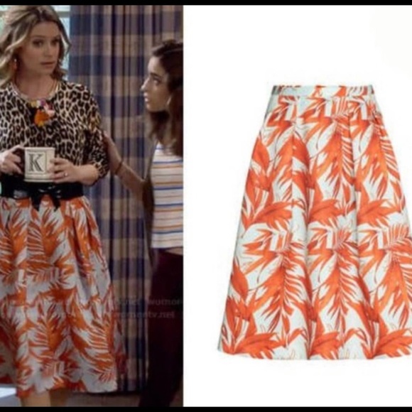 H&M Floral pleated Skirt - Picture 2 of 9